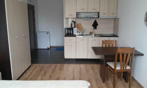 Azur Apartments