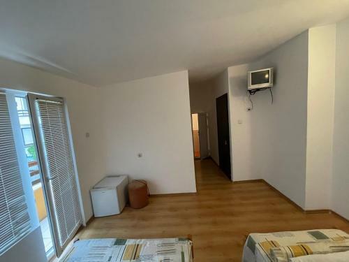 Hostal Orange House