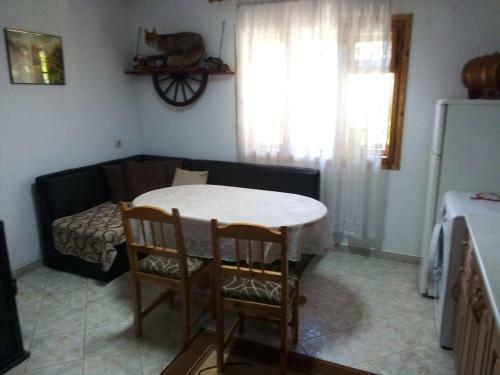 Hostal Albena Guest Rooms