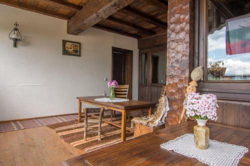 Hostal Macedonia Guest House