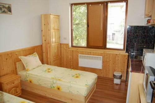 Hostal Guest Rooms Toni & Miro