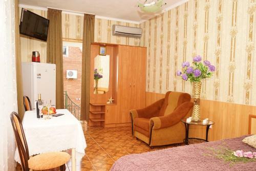 Hostal Elis Guesthouse