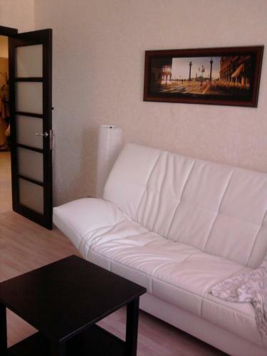 Apartment Oktyabrskiy 157
