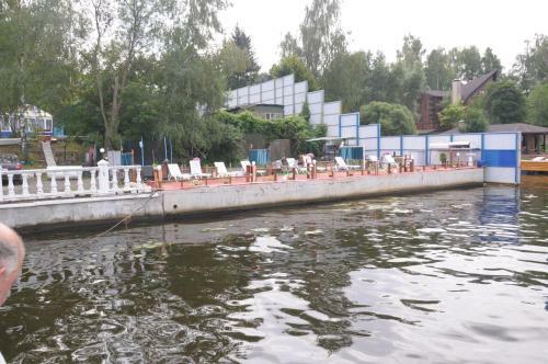 Hotel On The Lake Lakada
