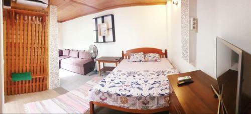 Hostal S&s Guest House