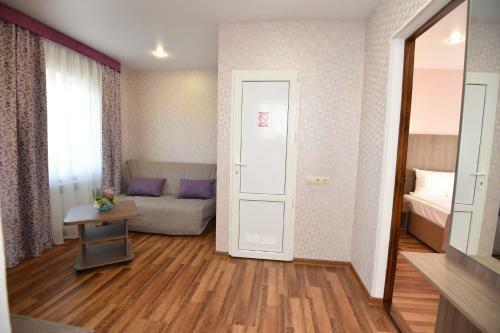 Hostal Guest House Na Oktyabrskoy 33