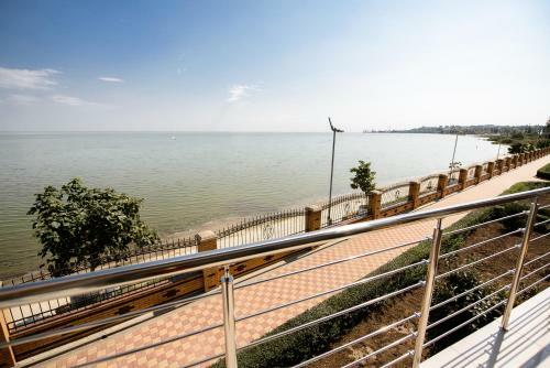Crystal Park Hotel & Spa
