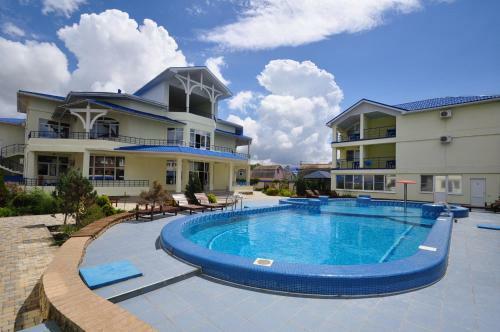 Hostal Megapolis Guest House