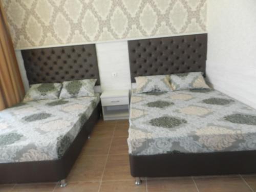 Hostal Guest House Larisa