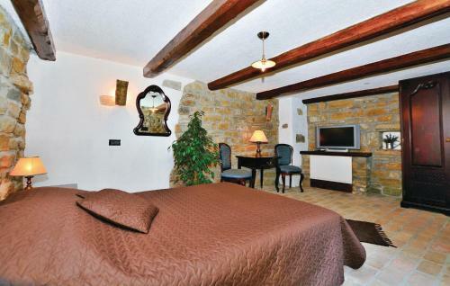 Holiday Home Smarje With Fireplace 07