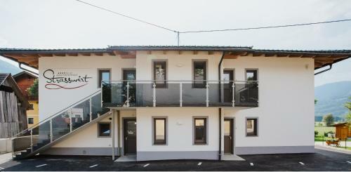 Apartmenthaus Strasswirt de Luxe