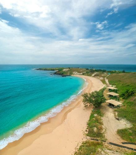 Hotel Bremer Island Banubanu Beach Retreat