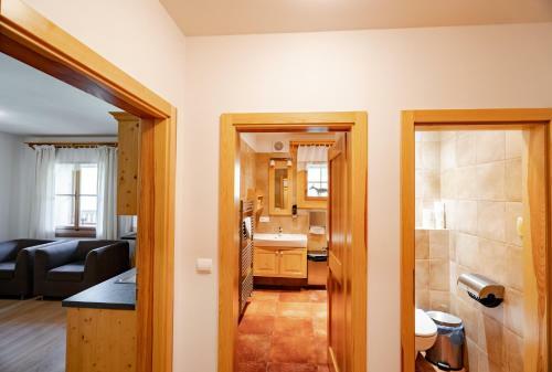 Hotel Vala?sk� Chalupy Resort