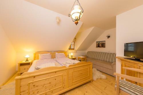 Hotel Vala?sk� Chalupy Resort