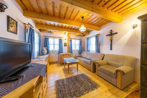 Hotel Vala?sk� Chalupy Resort