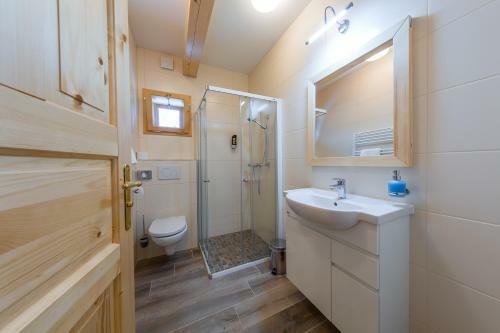 Hotel Vala?sk� Chalupy Resort