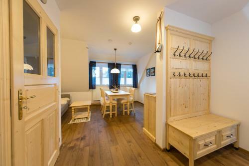 Hotel Vala?sk� Chalupy Resort