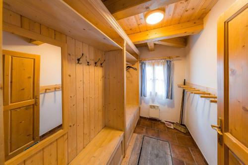 Hotel Vala?sk� Chalupy Resort