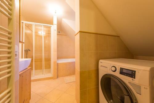 Hotel Vala?sk� Chalupy Resort