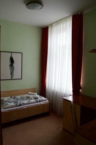 Hotel Antler