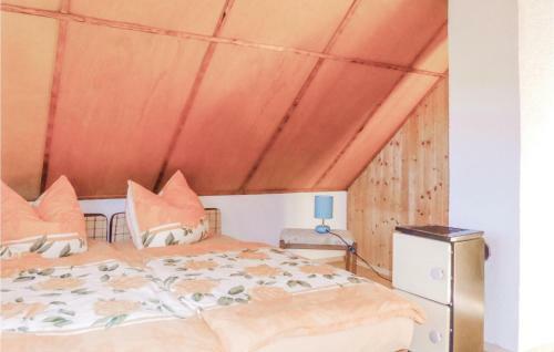 Two-bedroom Holiday Home In Auerbach/schnarrtanne