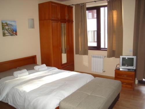 Apartamentos Flora Violet 414 Studio