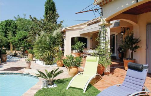 Three-bedroom Holiday Home In Les Angles