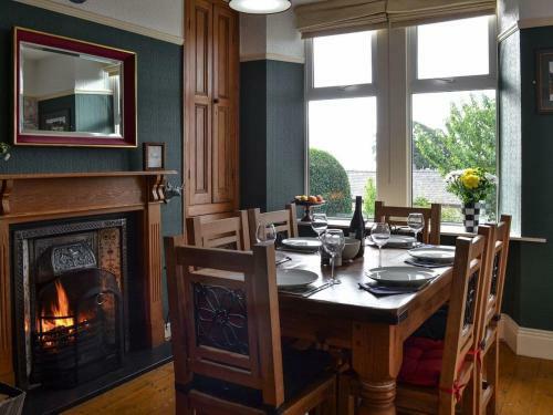 Dunmail House