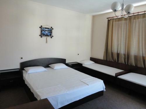 Hostal Lefterovi Guest House