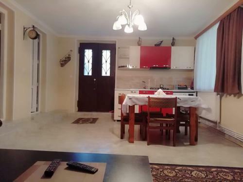 Hostal Zviad1