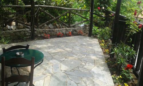 Hostal Traditional Guesthouse Archontoula