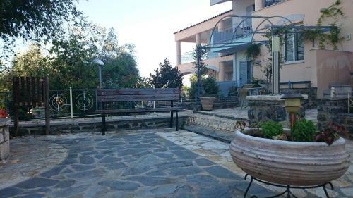Antonia's Apartments