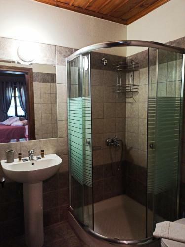 Hostal Foris House