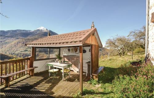 Two-bedroom Holiday Home In Razecueille