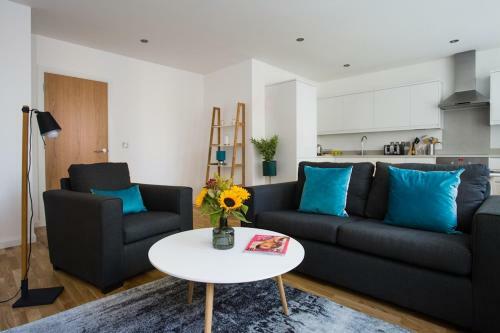 Croydon Apartments By Flying Butler