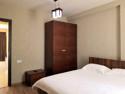 Villa Crystal Town House
