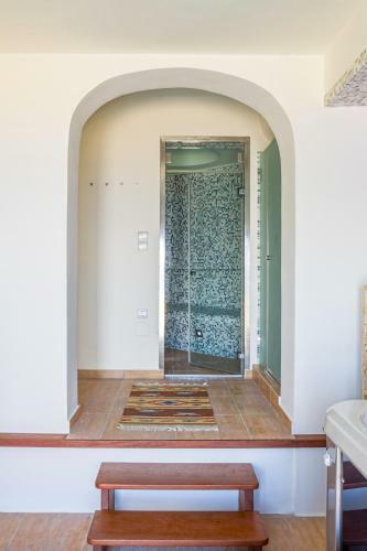 Hostal Dionysos Villa