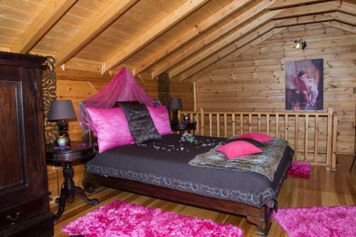 Hostal Dryades Suites