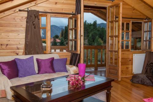 Hostal Dryades Suites
