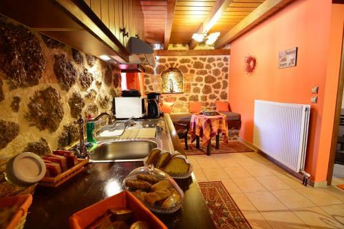 Hostal Filiantra Guesthouse
