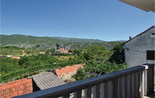 Apartment Put 09