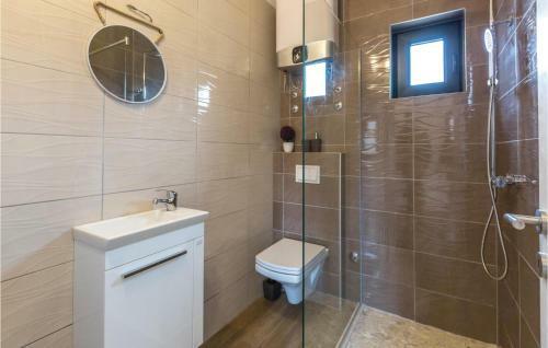 Four-bedroom Holiday Home In Krivodol
