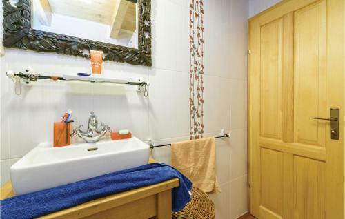 Three-bedroom Holiday Home In Krasic