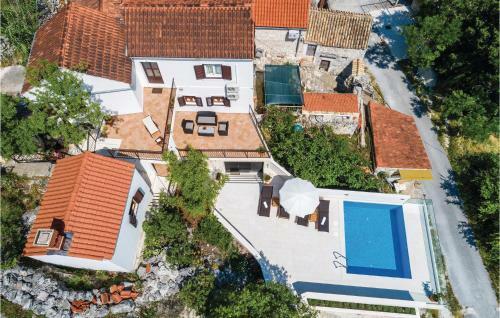 Two-bedroom Holiday Home In Oslje