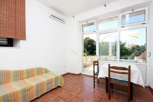 Apartment Pomena 10426b