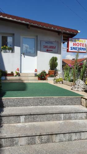 Snejanka Family Hotel