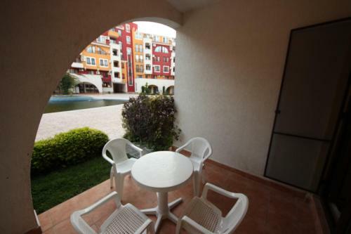 Menada Ravda Apartments