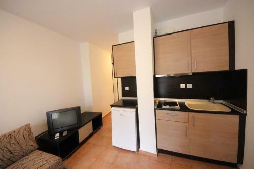 Menada Ravda Apartments