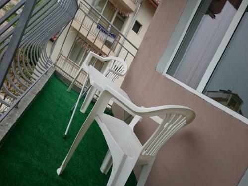 Hostal Dalia Guest House