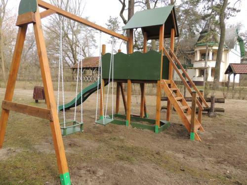 Villa T?serd? Kast�ly �d�l?